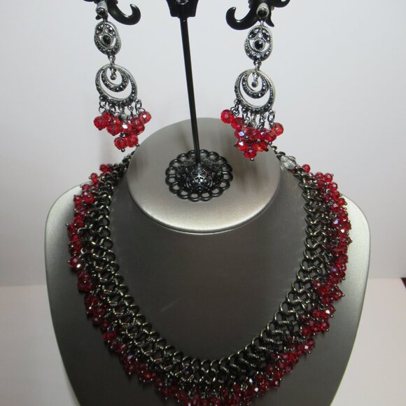 Chainmail Necklace & Earrings Set Silver with Red Beads Choker Collar Dangle - Picture 16 of 16